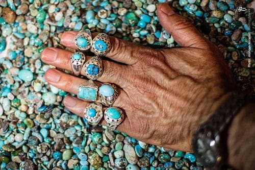 خرید سنگ فیروزه خام نیشابوری + قیمت فروش استثنایی